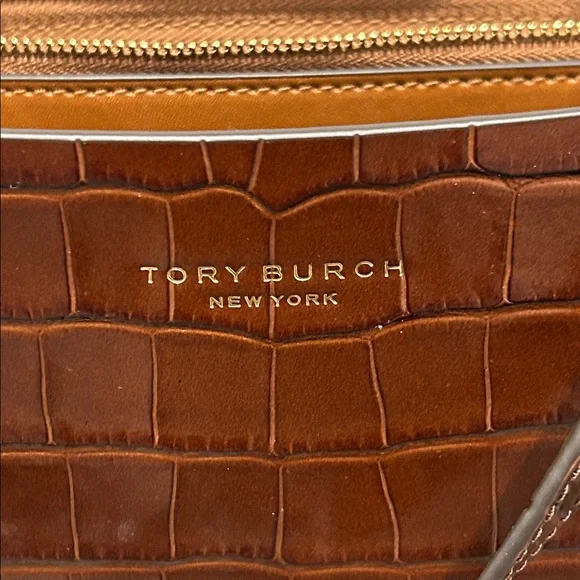 Tory Burch Perry Embossed Leather Triple Compartment Tote - Picture 9 of 9